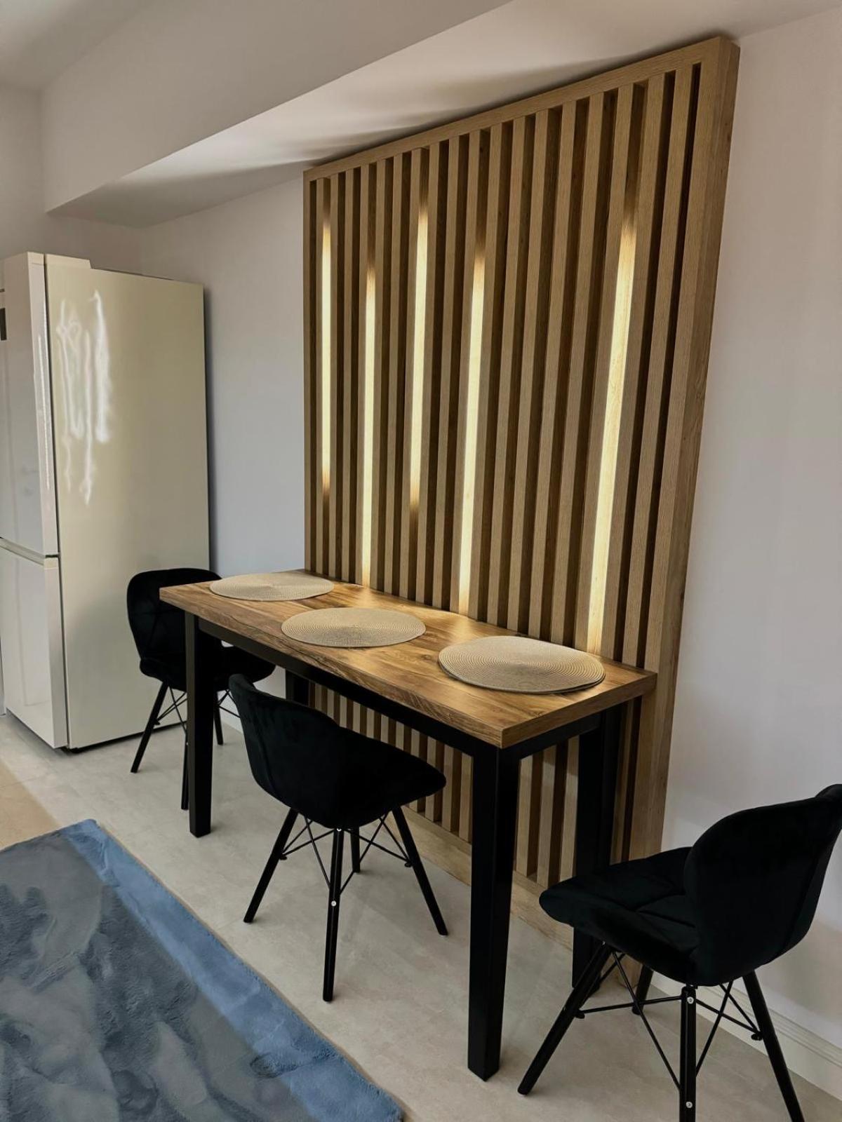 Luxury Blue Apartment Iasi Esterno foto