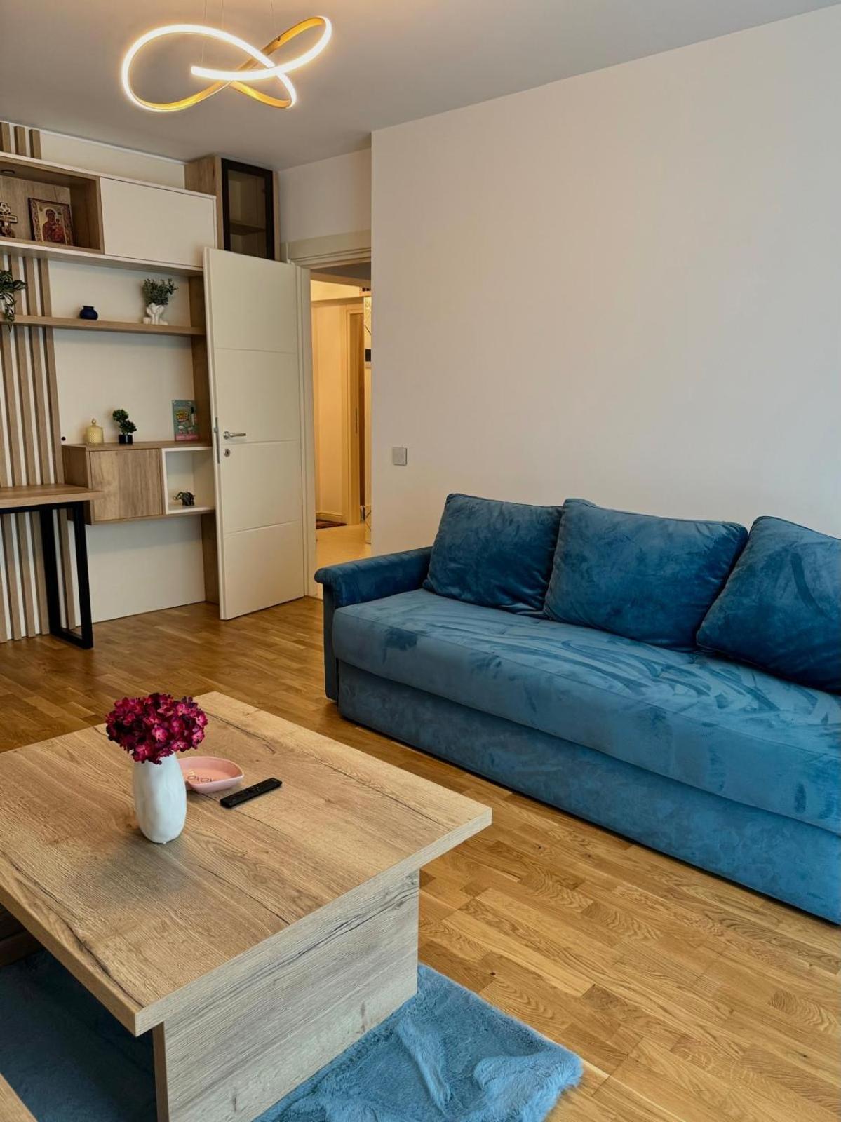 Luxury Blue Apartment Iasi Esterno foto